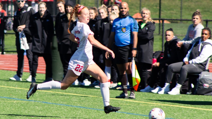 Women's Soccer Falls to #20 Tufts, 6-0