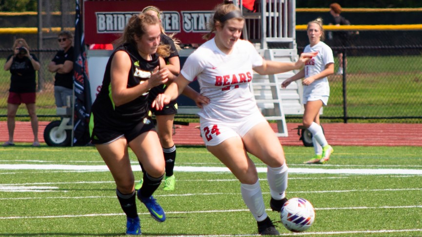 Women's Soccer Blanks Lesley, 1-0