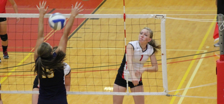 Volleyball Falls to UMass Dartmouth, 3-0